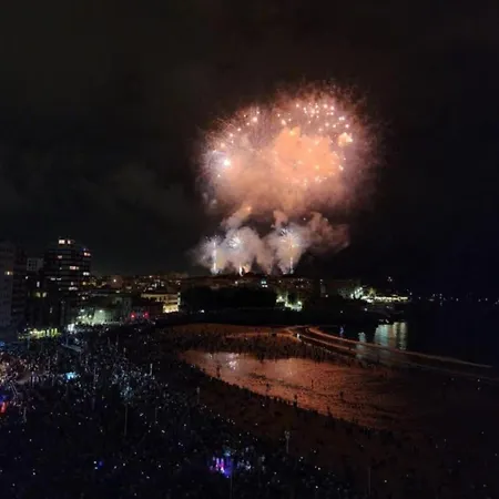 Amanecer Cantabrico Vut-5496-as アパート ヒホン